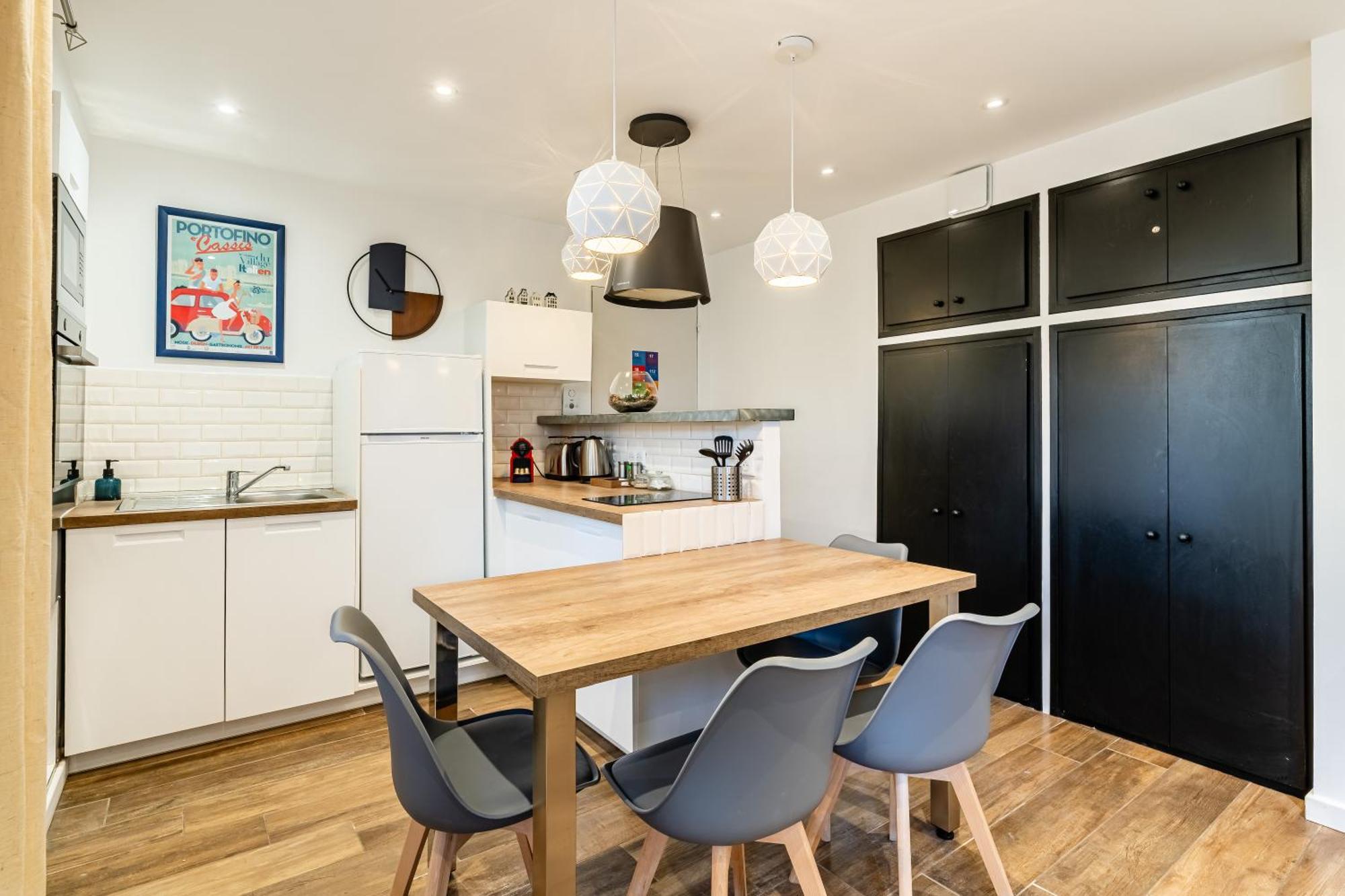 Cassis Le Marignan- Rdc - Garage - Classe 3 Etoiles Экстерьер фото